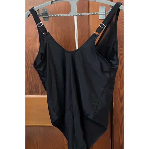 Cupshe Swimsuit Women's 3X Black One Piece Striped Beachy NWT Mesh Accent - Picture 9 of 10